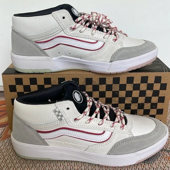 Vans WMNS Zahba Mid Gray/Multi
VN000CBSBGG Sneakers - Picture 1 of 16